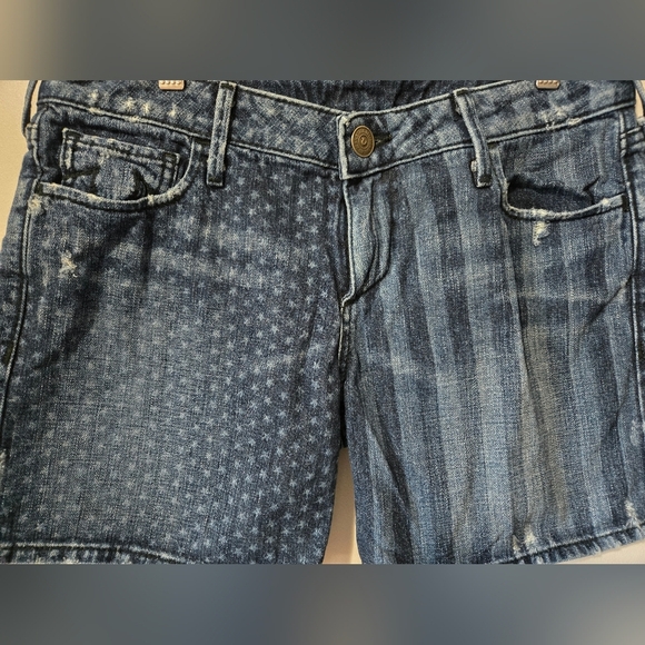 TRUE RELIGION "Cassie" Stars And Stripes Semi Distressed Cotton Denim Shorts. 29 - Picture 3 of 14
